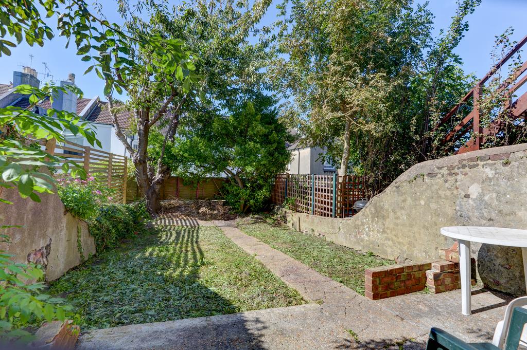 House in Brighton - View 4