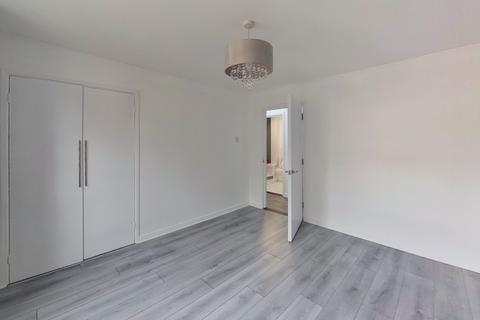 2 bedroom flat to rent, 2 Derwent Court, Nottingham