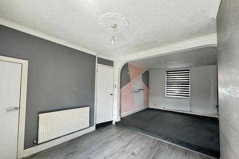 2 bedroom terraced house for sale, Hastings Road, Swadlincote DE11