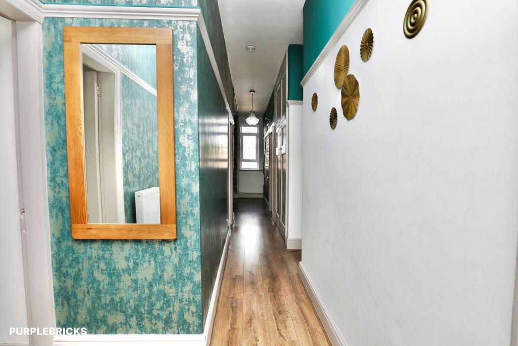 Apartment in Liverpool - More
