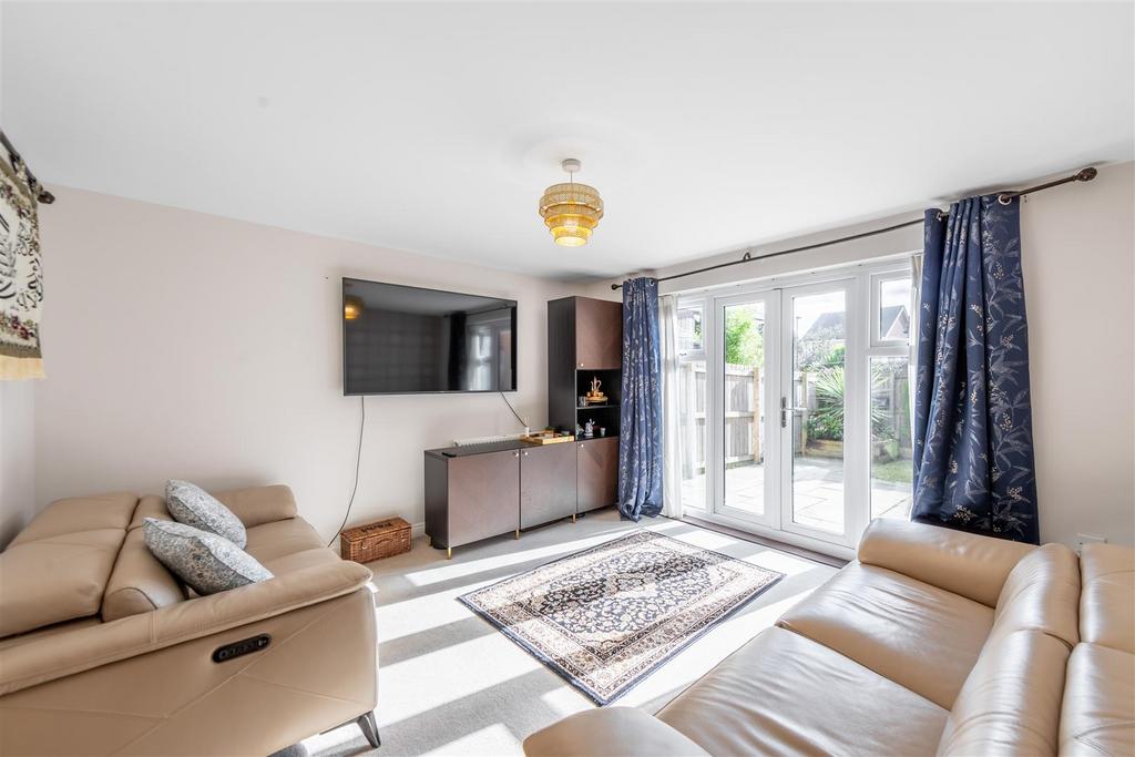 House in Newcastle Upon Tyne - View 2