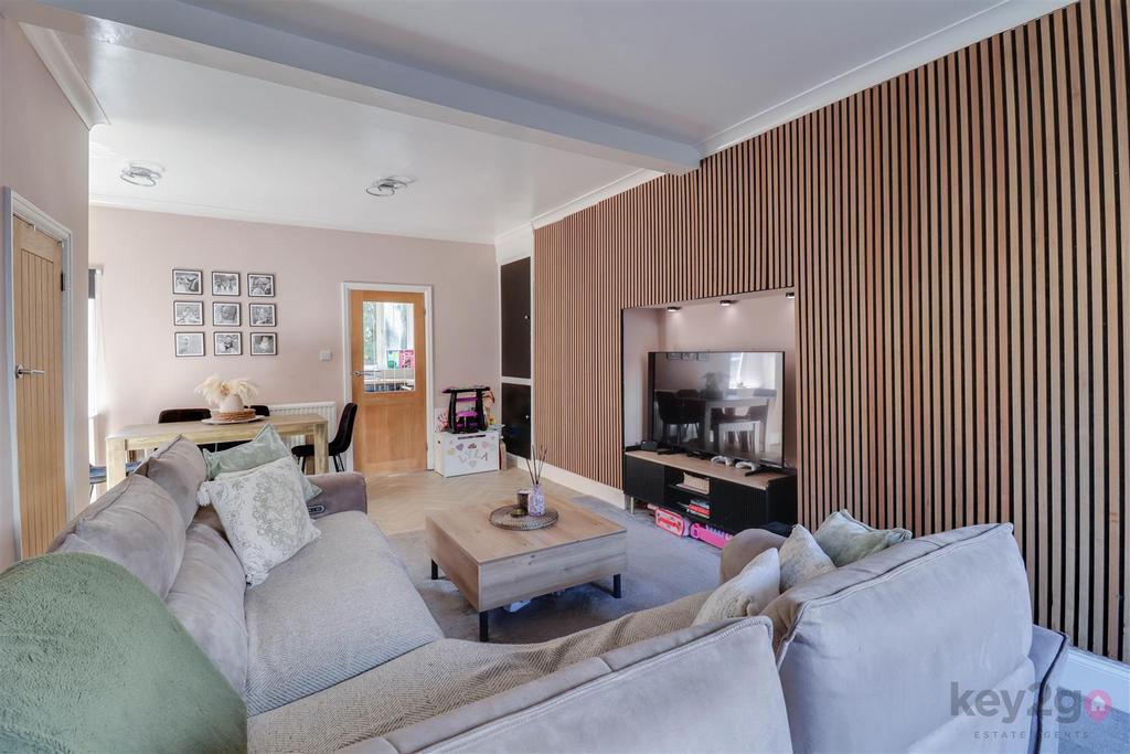 House in Sheffield, South Yorkshire - View 2
