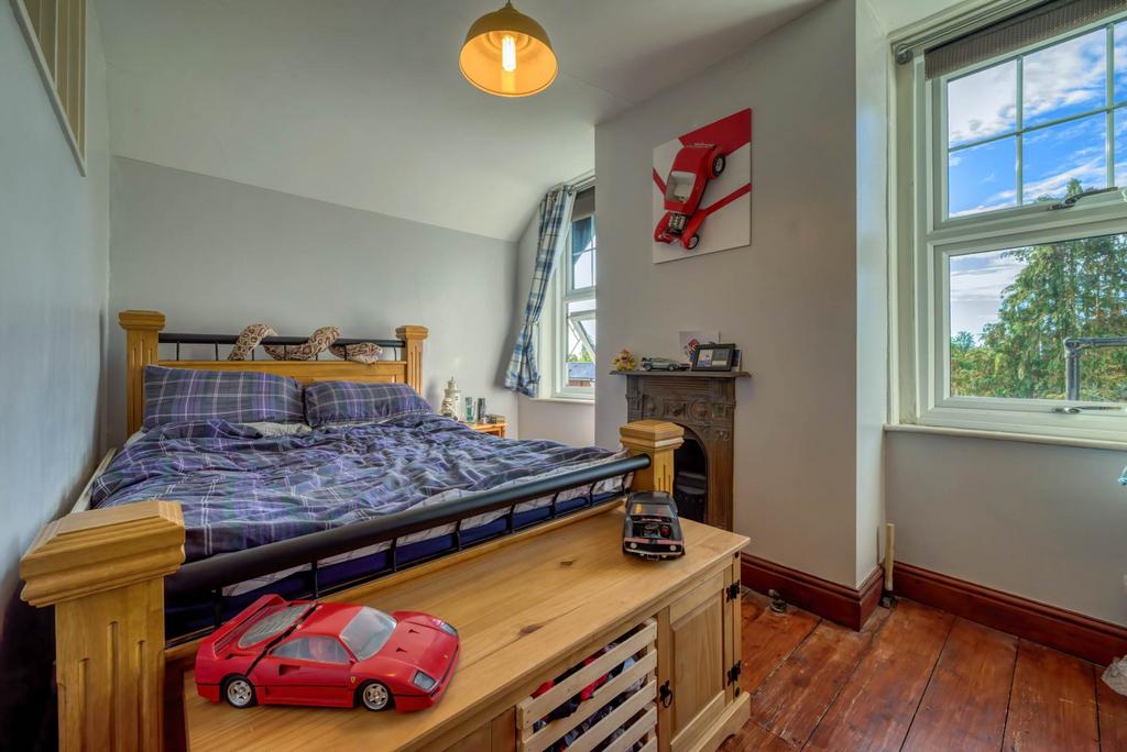 Apartment in Reading - View 3