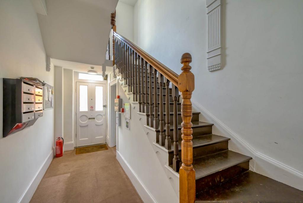 Apartment in Reading - More