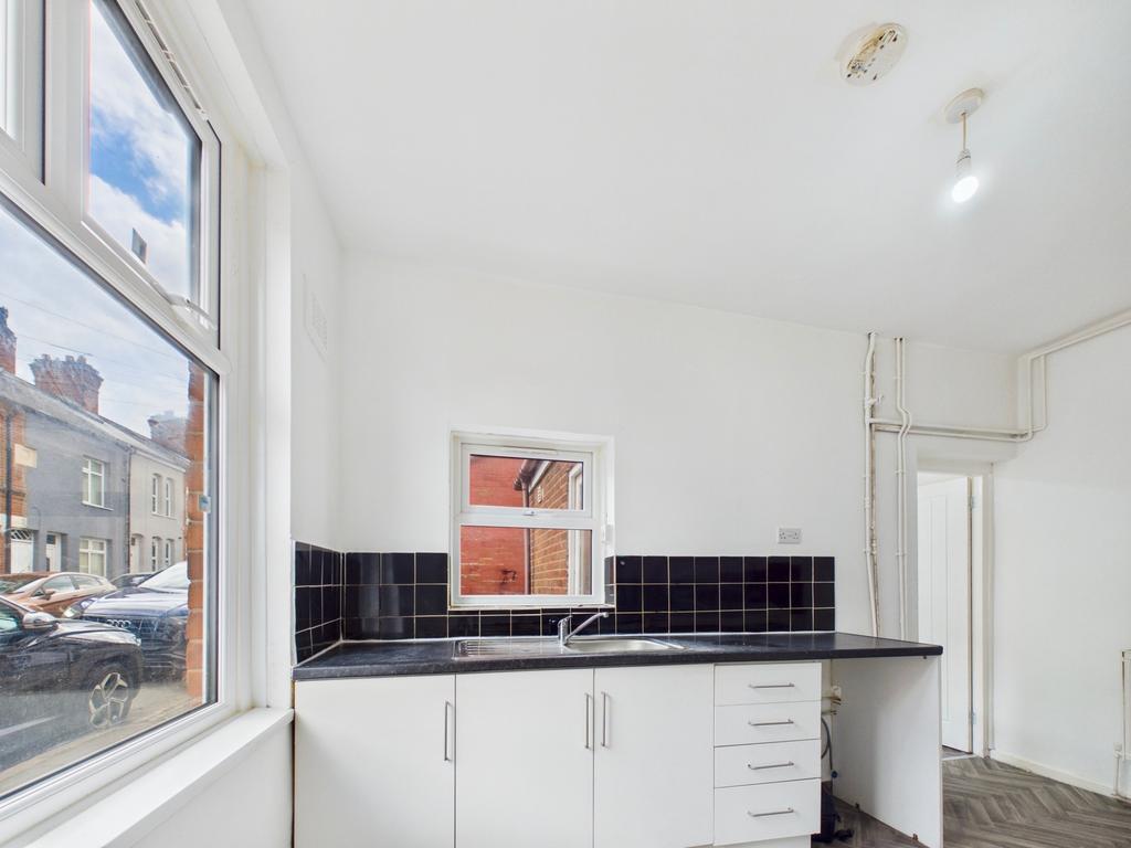 House in Leicester - View 5