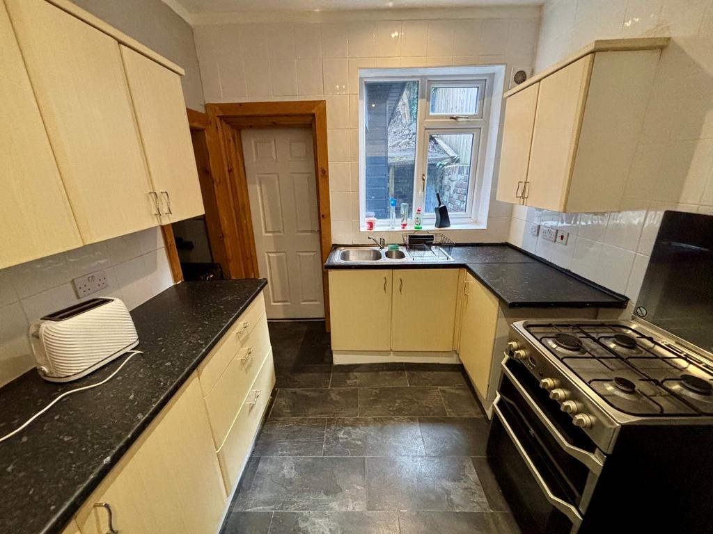 House in Newcastle upon Tyne, Tyne and Wear - View 4