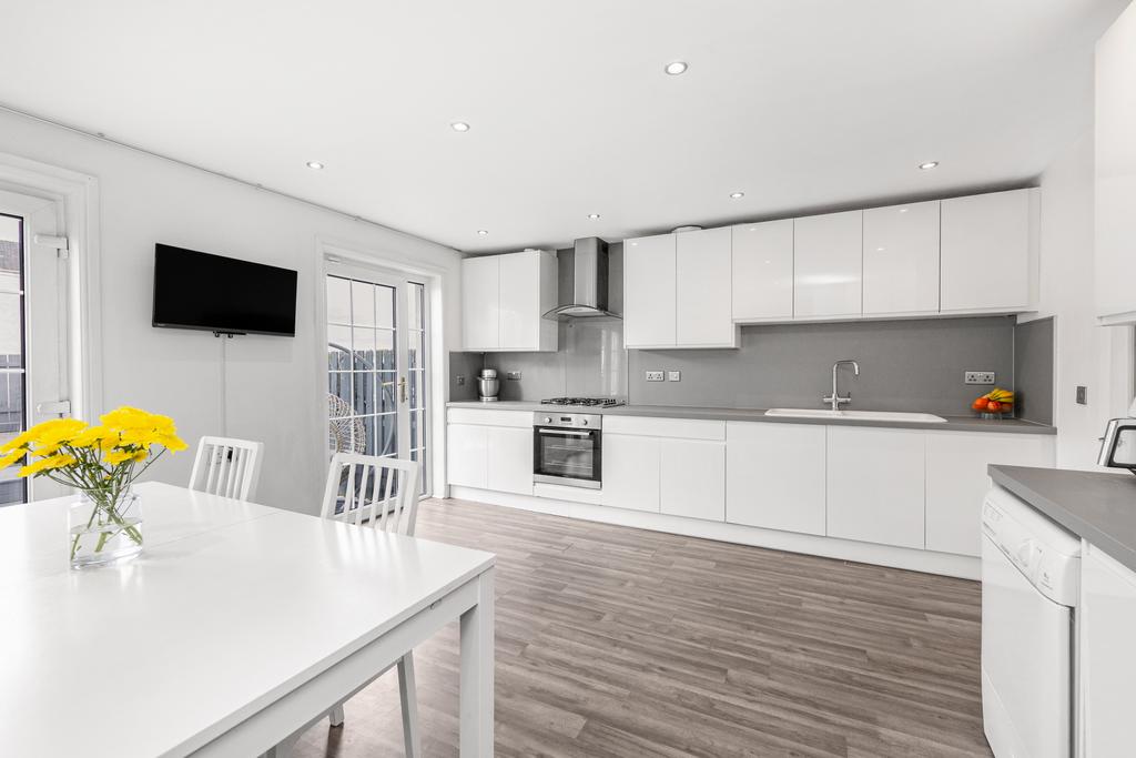 House in Edinburgh - More
