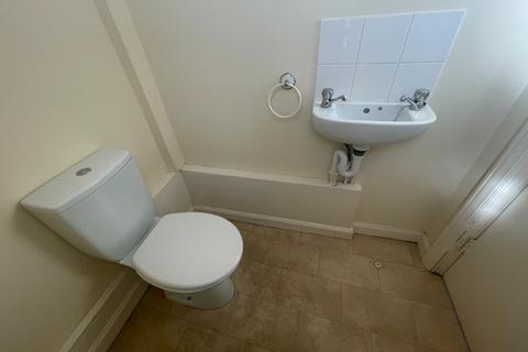 3 bedroom flat to rent, Poole Road, Branksome, Poole, Dorset, BH12