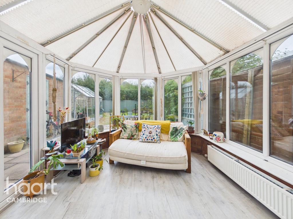 House in Cambridge, Chesterton - More