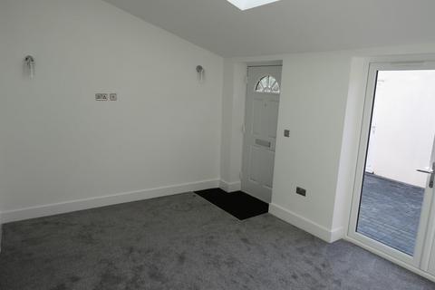2 bedroom maisonette to rent, Ashcombe Road, WESTON-SUPER-MARE, BS23