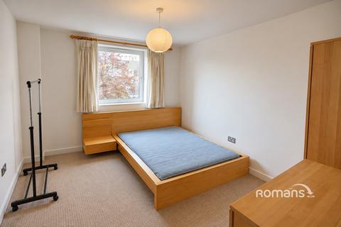 3 bedroom flat to rent, Riverbank Point, 114 High Street, Uxbridge, UB8