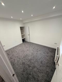 3 bedroom terraced house to rent, Turner Road, Leicester, LE5