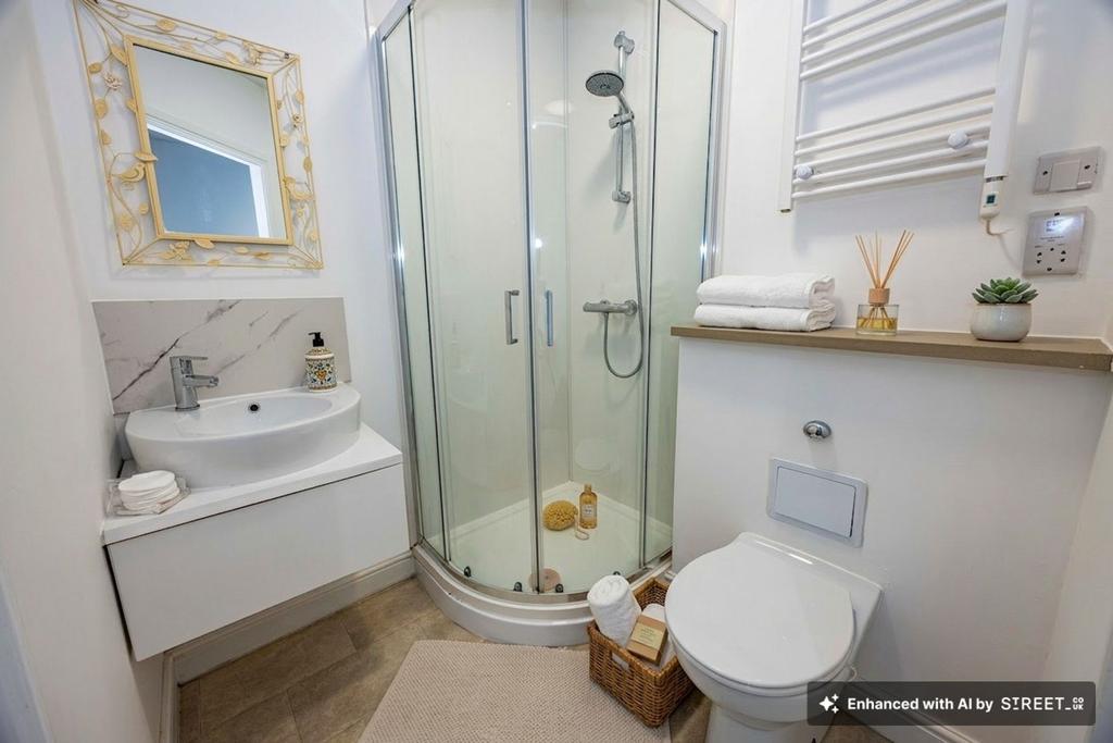 Apartment in Nottingham - View 3