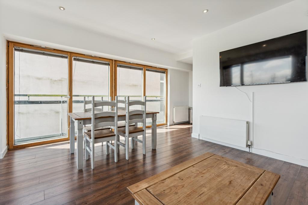 Apartment in Glasgow, Thornwood, Partick - View 5