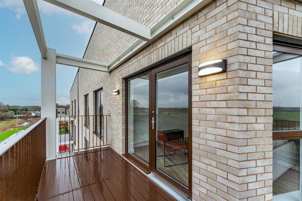 Apartment in Cambridge, Eddington - More