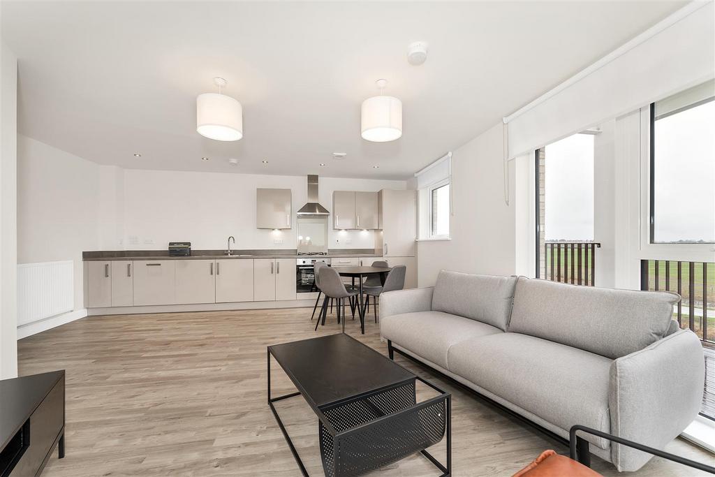Apartment in Cambridge, Eddington - View 3