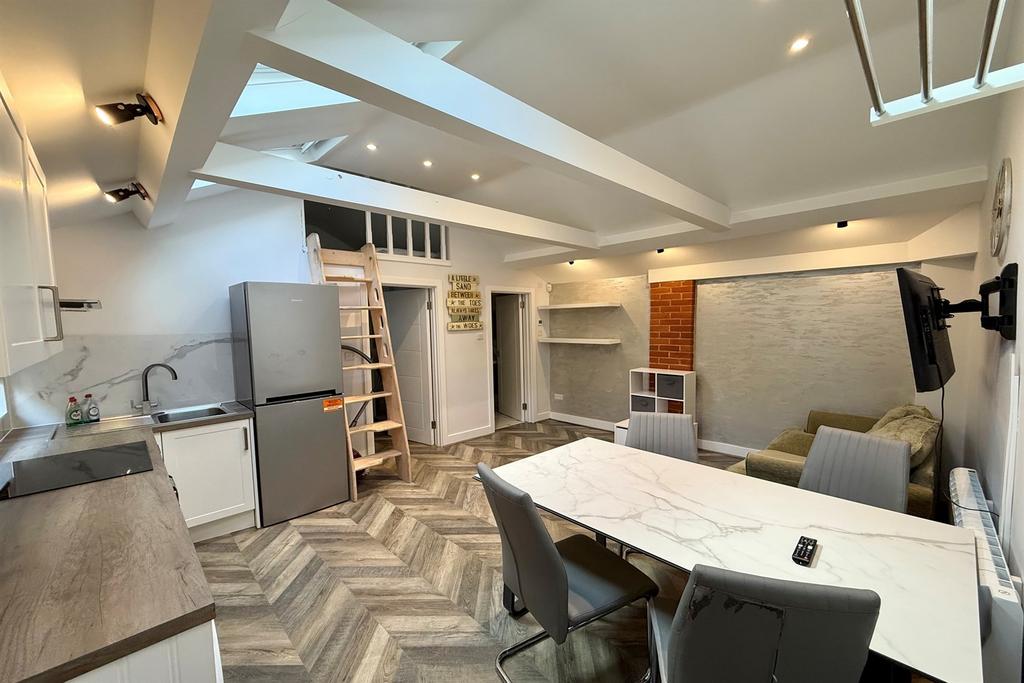 Apartment in Bournemouth - View 4