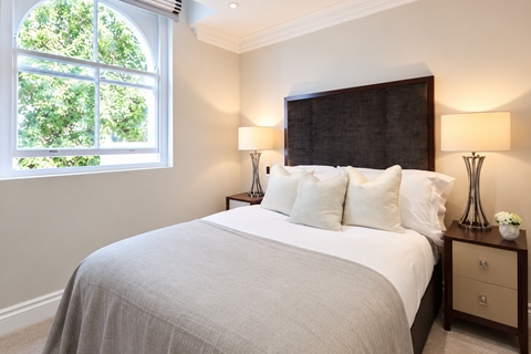 2 bedroom flat to rent, Garden House, London W2