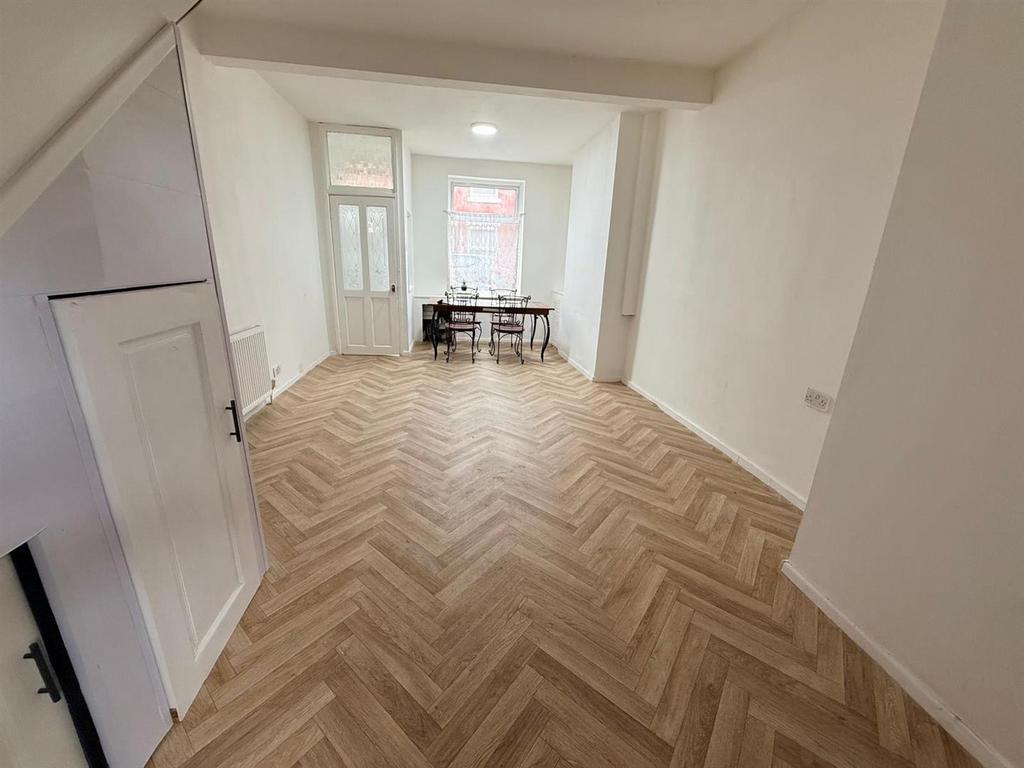 House in Manchester - More