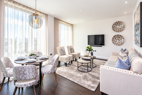 2 bedroom flat to rent, Thornes House, London SW11