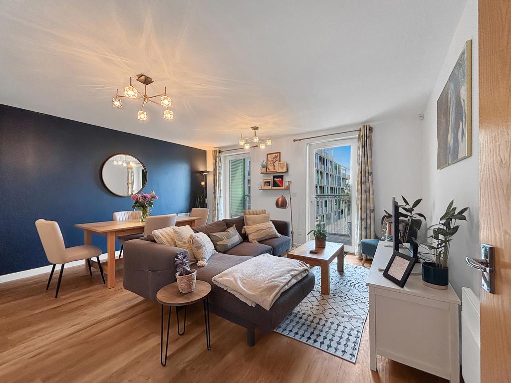 Apartment in Cambridge - View 2