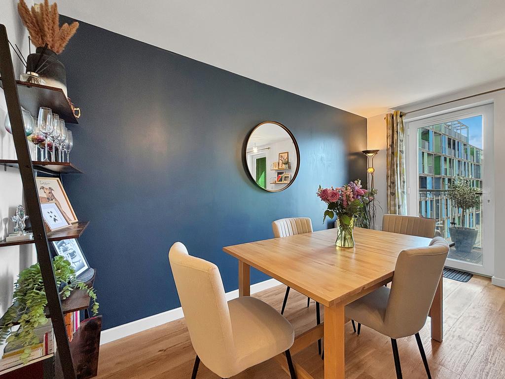 Apartment in Cambridge - View 3