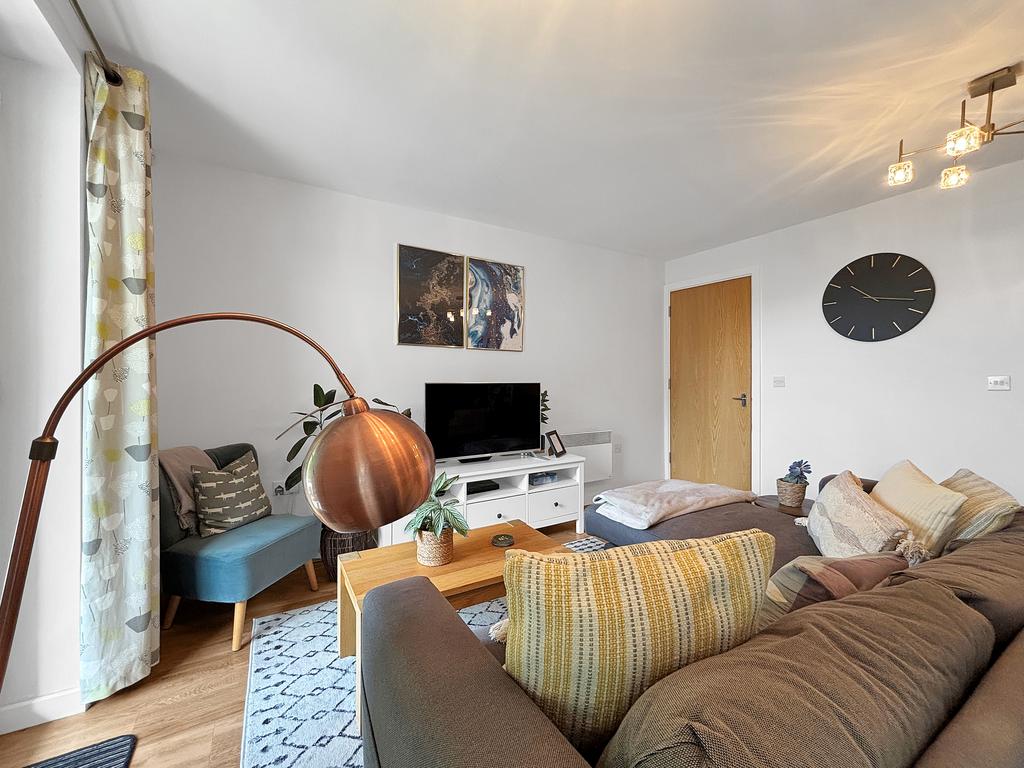 Apartment in Cambridge - View 4