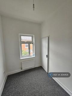 2 bedroom terraced house to rent, Lowndes St, Preston, PR1