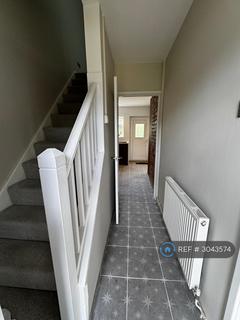 3 bedroom terraced house to rent, Thirlmere Road, Chester, CH2