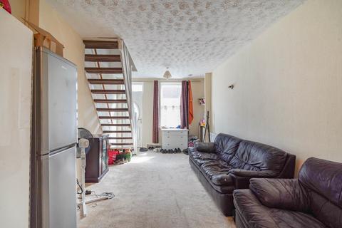 3 bedroom terraced house for sale, Blackpool Street, Burton-on-Trent DE14
