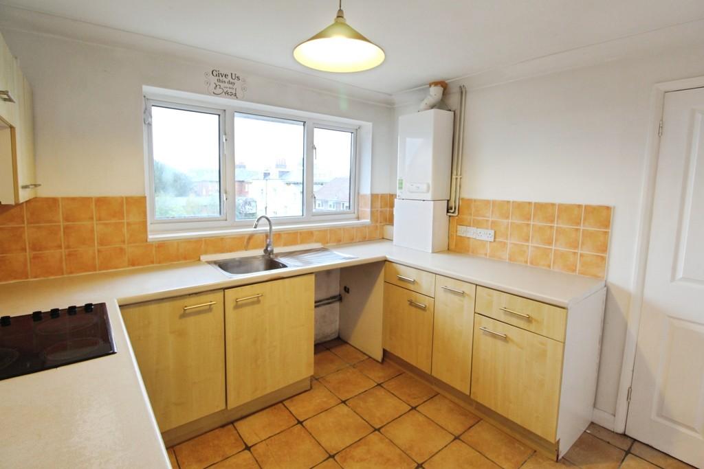 Apartment in Reading - View 4