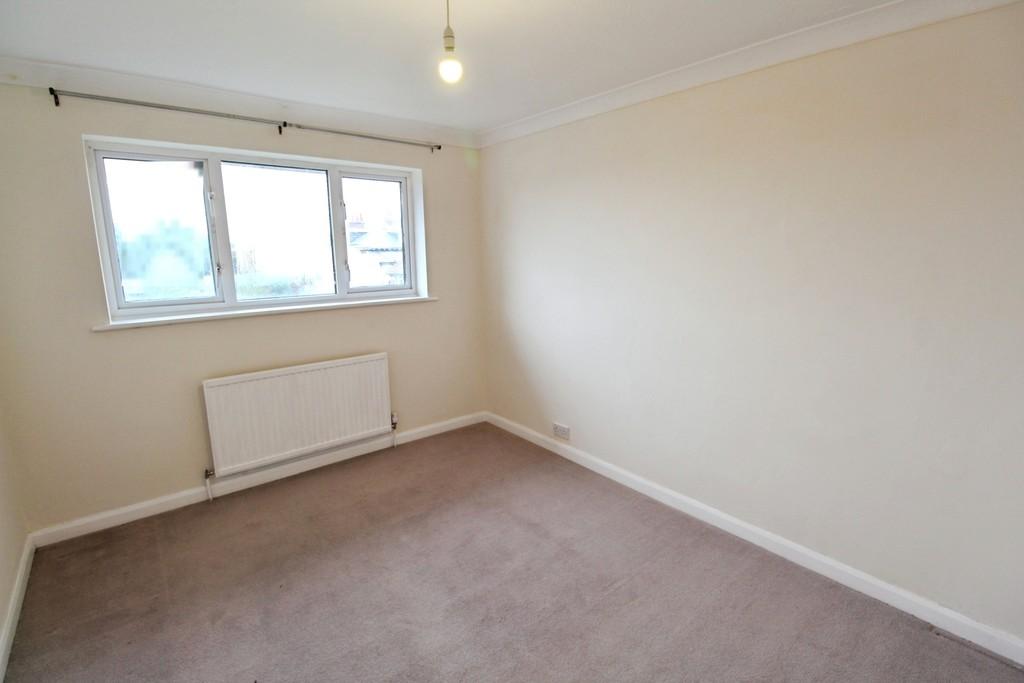 Apartment in Reading - View 5