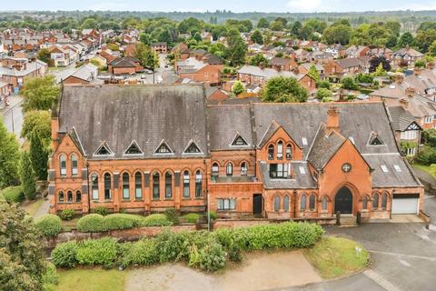 2 bedroom flat for sale, Barbers Lane, Northwich
