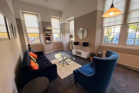 3 bedroom townhouse to rent, Parklands Oval, Crookston
