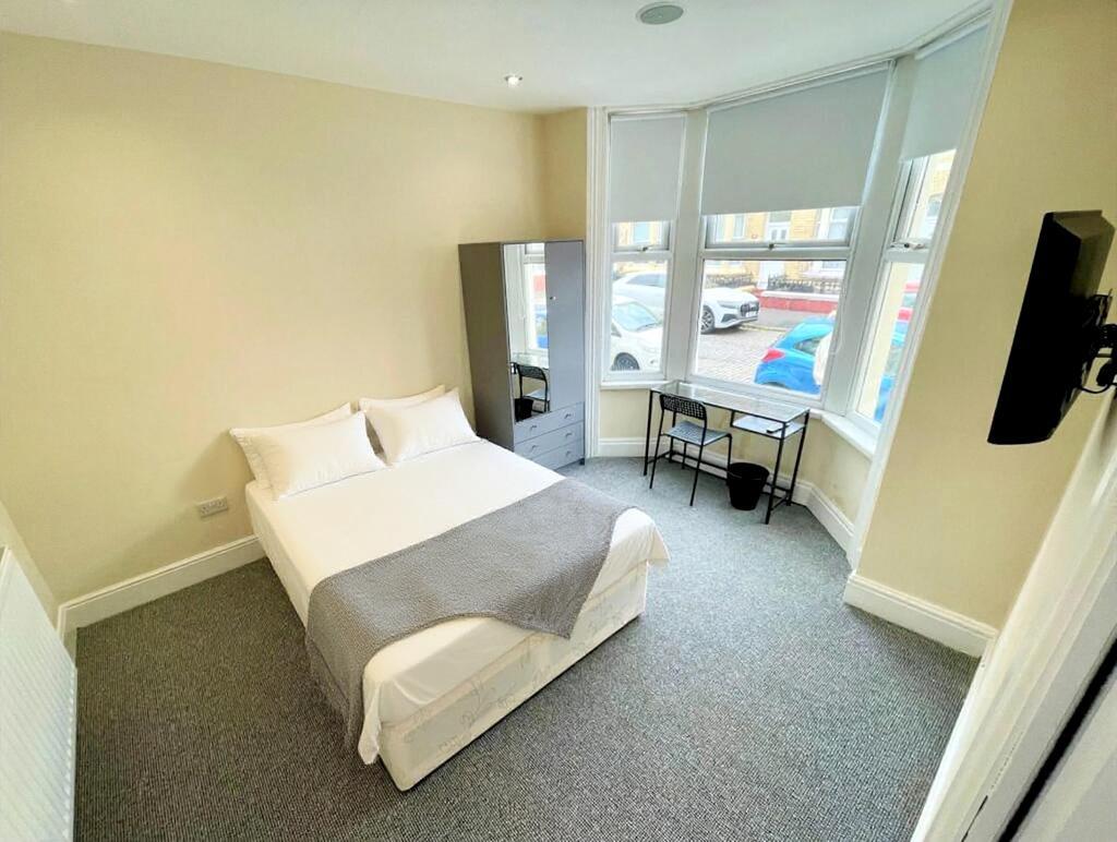 House in Liverpool, Kensington Fields, Kensington - View 4