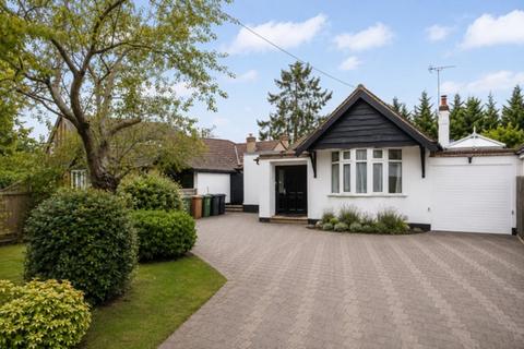 3 bedroom detached bungalow for sale, Salisbury Road, Worcester Park, KT4