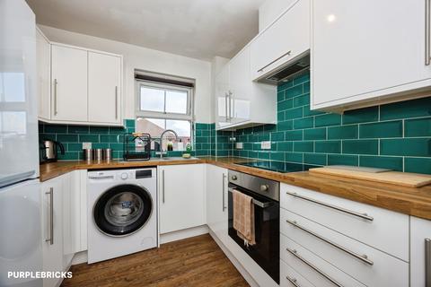2 bedroom flat for sale, Edward Street, Aldershot, GU11