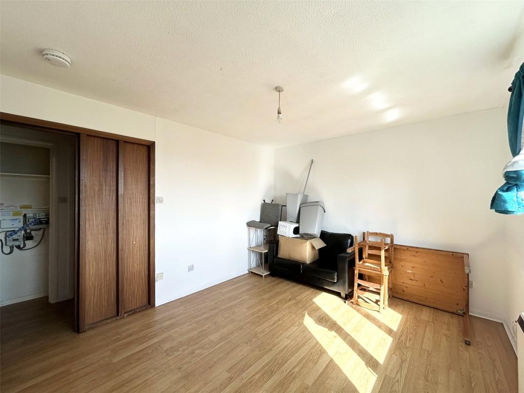 Apartment in Glasgow, The Valley, Maryhill - More