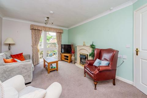 2 bedroom apartment for sale, Lutton Close, Oswestry