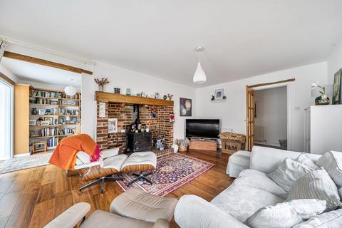 2 bedroom detached bungalow for sale, Tudor Village, Storrington, RH20