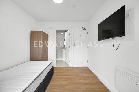 House of multiple occupation to rent, *En-Suite Room, All Bills Included, High Road*
