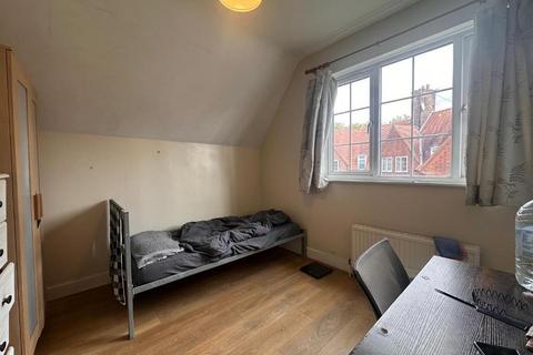 House share to rent, Fitzneal Street, London, W12 0BA