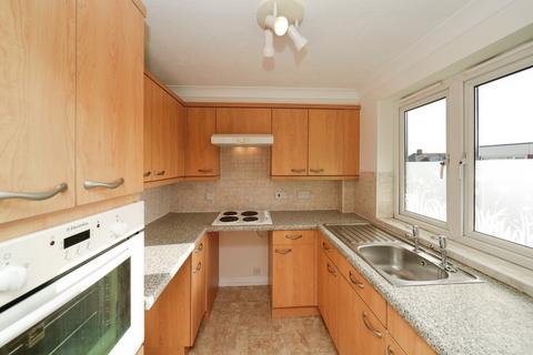 1 bedroom apartment for sale, Beacon Court, Heswall CH60