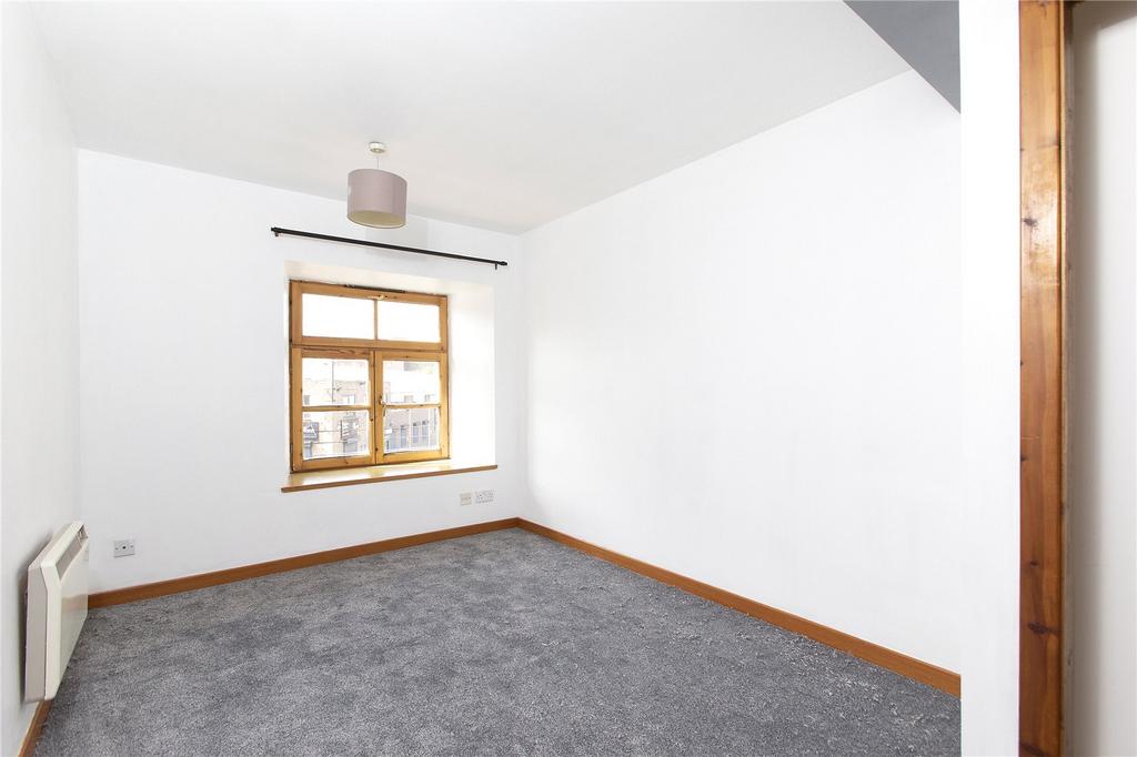 Apartment in Edinburgh - More