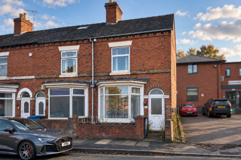 4 bedroom terraced house to rent, Gladstone Street, Stoke-on-Trent