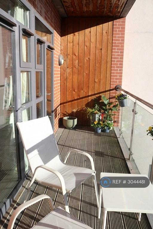 Apartment in Sheffield - View 3