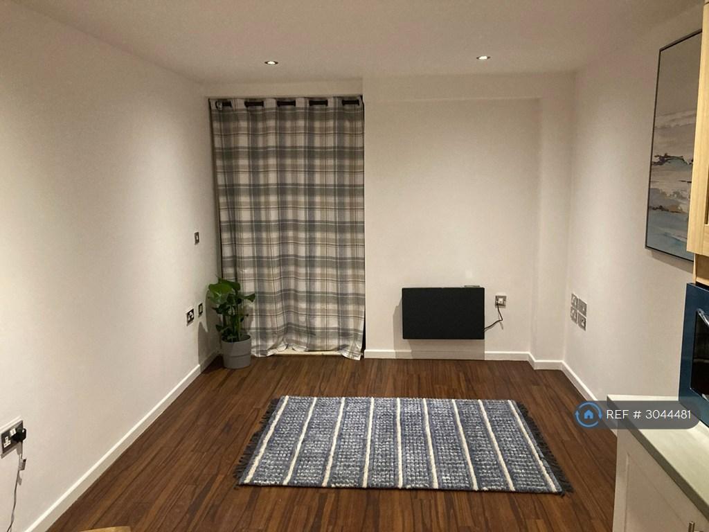 Apartment in Sheffield - View 5