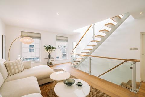 3 bedroom mews to rent, Frederick Close, London, W2