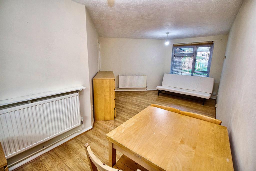 Apartment in Cardiff - More