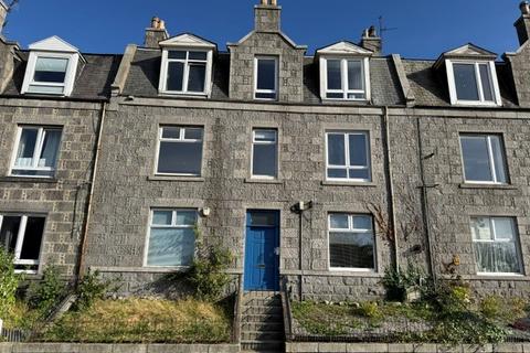 2 bedroom flat to rent, Menzies Road, Torry, Aberdeen, AB11